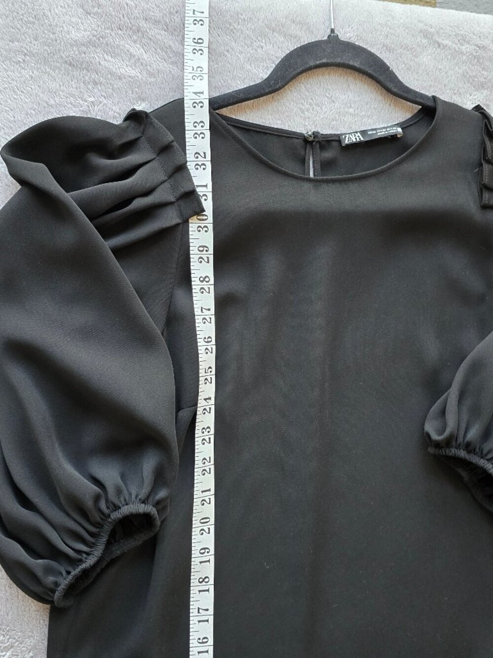 ZARA mini black elegance, puff sleeve size medium - Picture 4 of 10
